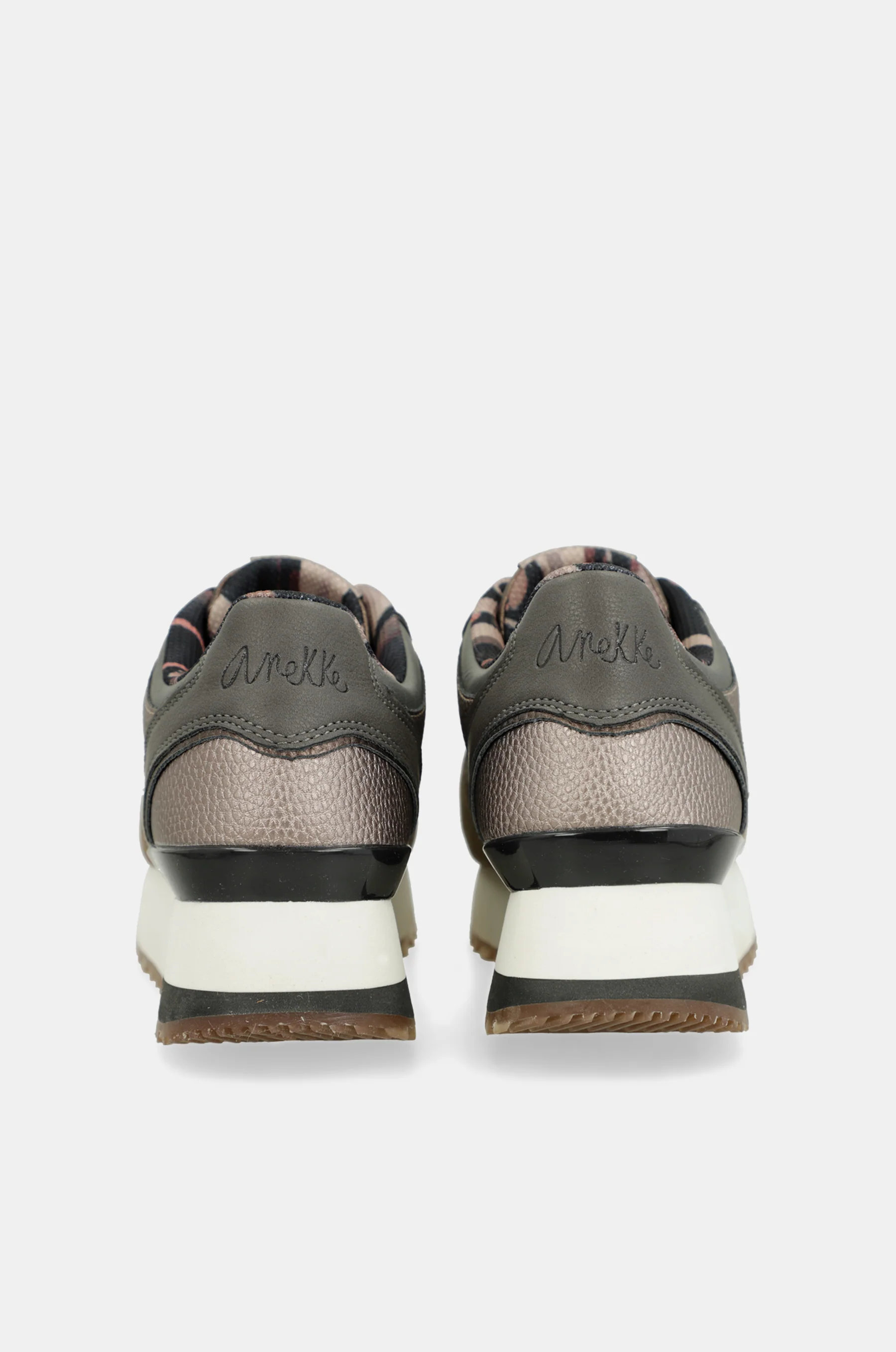 Baskets compensées taupe - Image 8