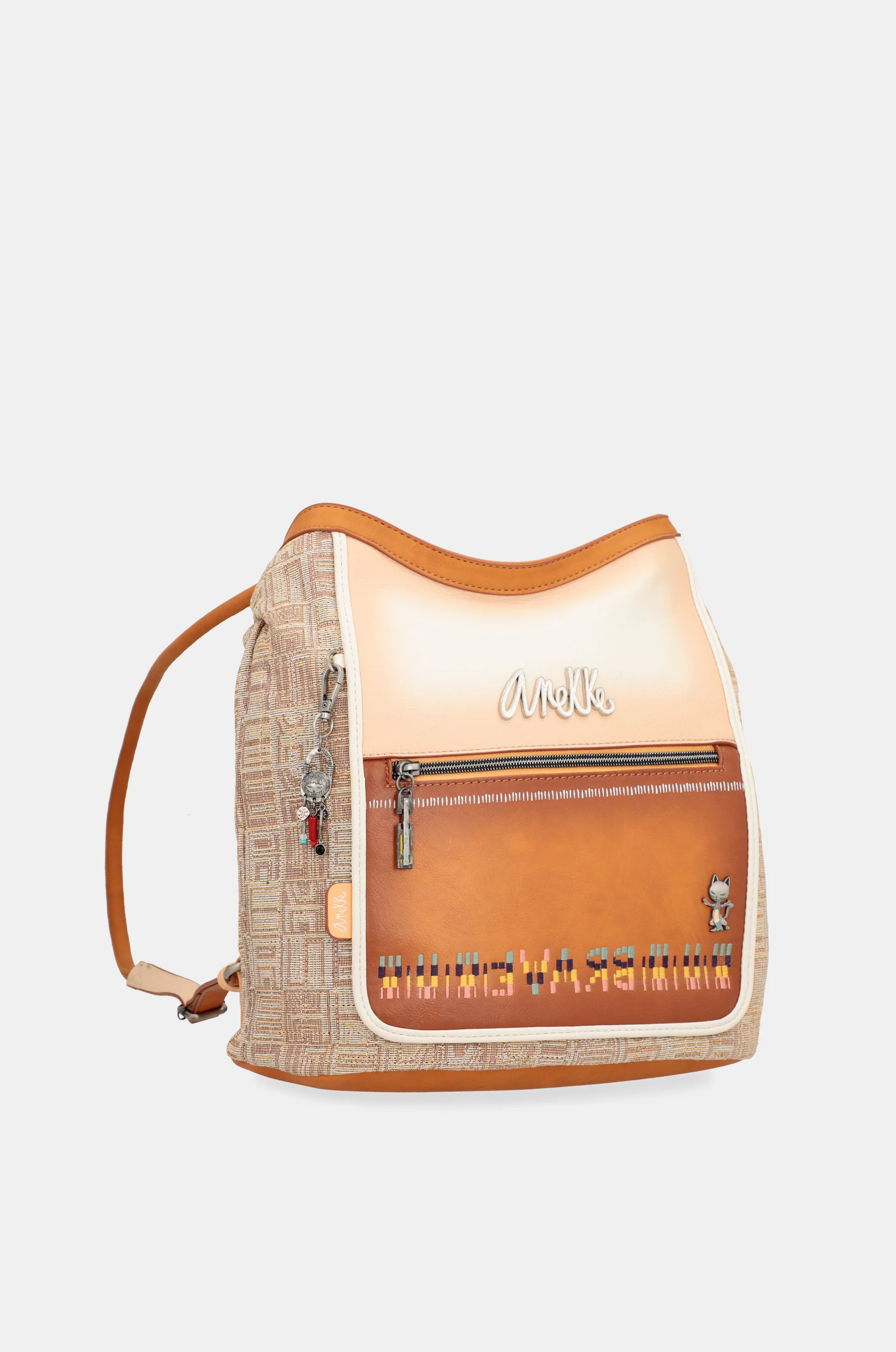 Magic Souls Convertible Crossbody Bag en un sac à dos de Magic Souls - Image 10