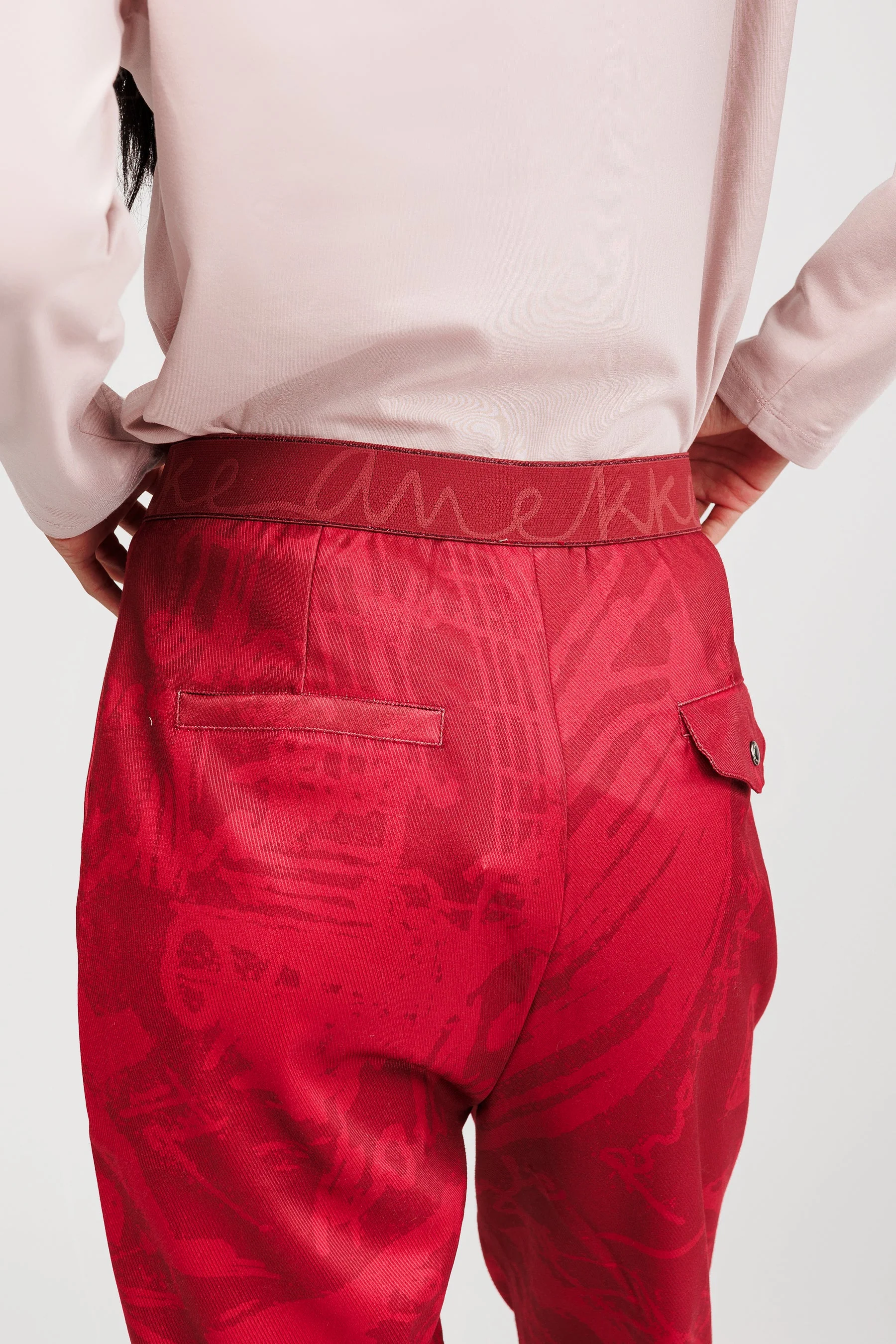 Pantalon bordeaux - Image 3