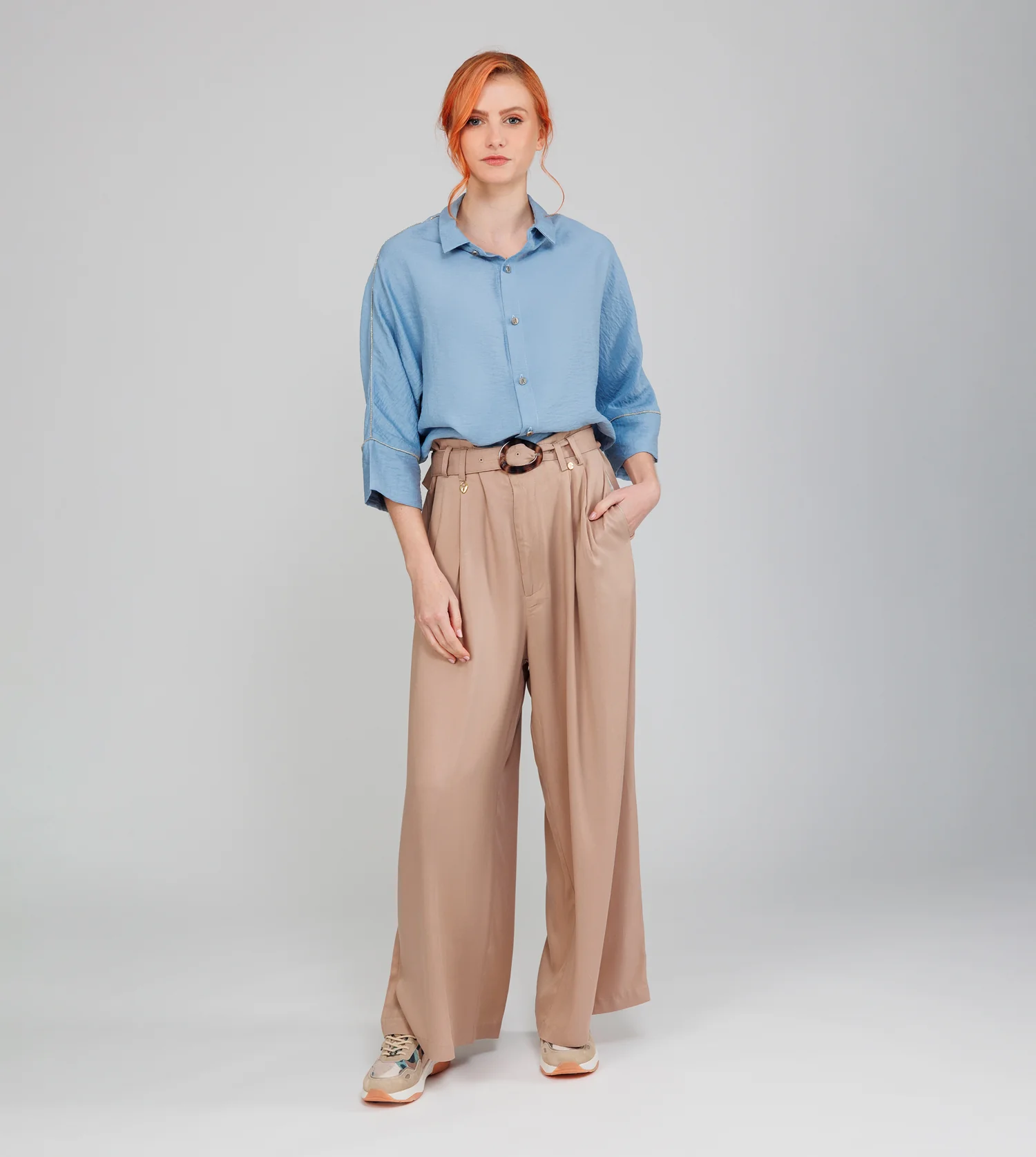 Pantalon couleur taupe - Image 4