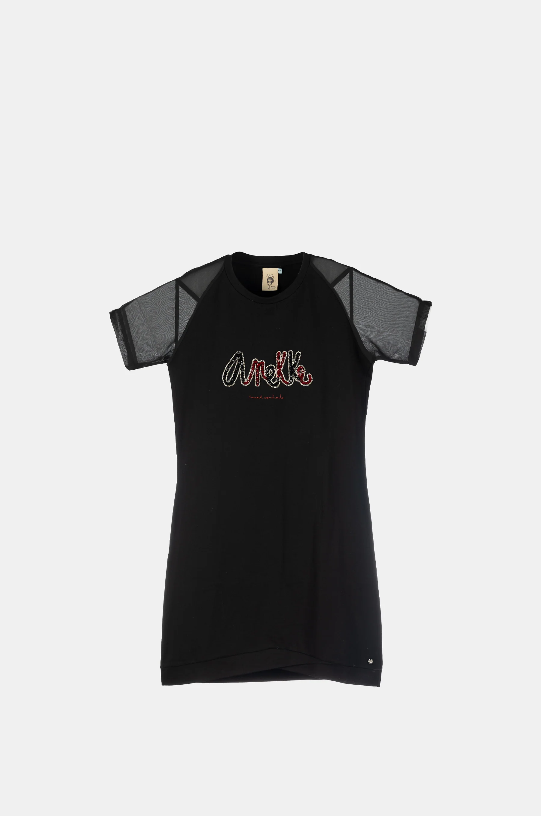 Robe noire à manches courtes