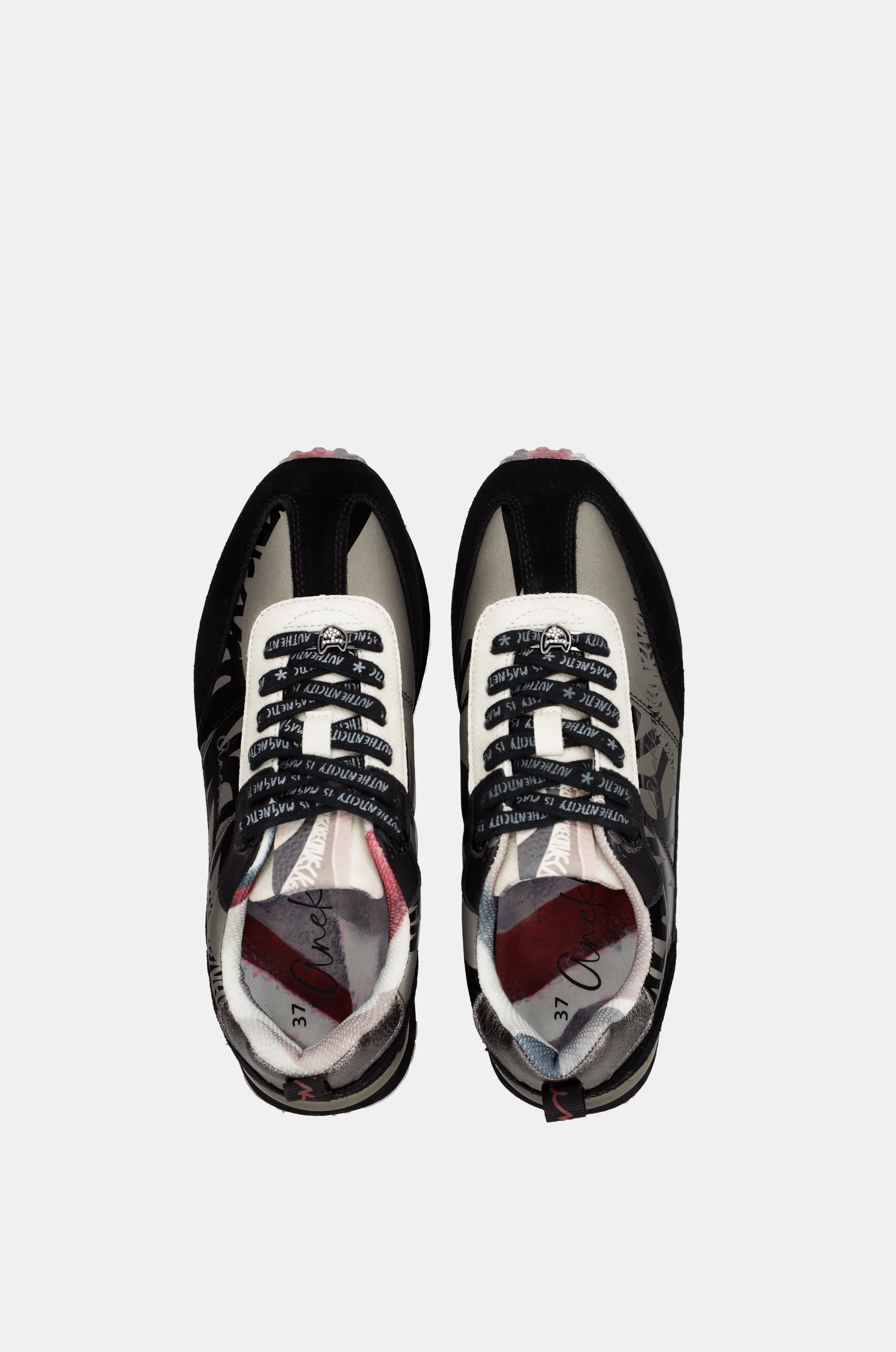 Sneakers noirs et plomb - Image 9