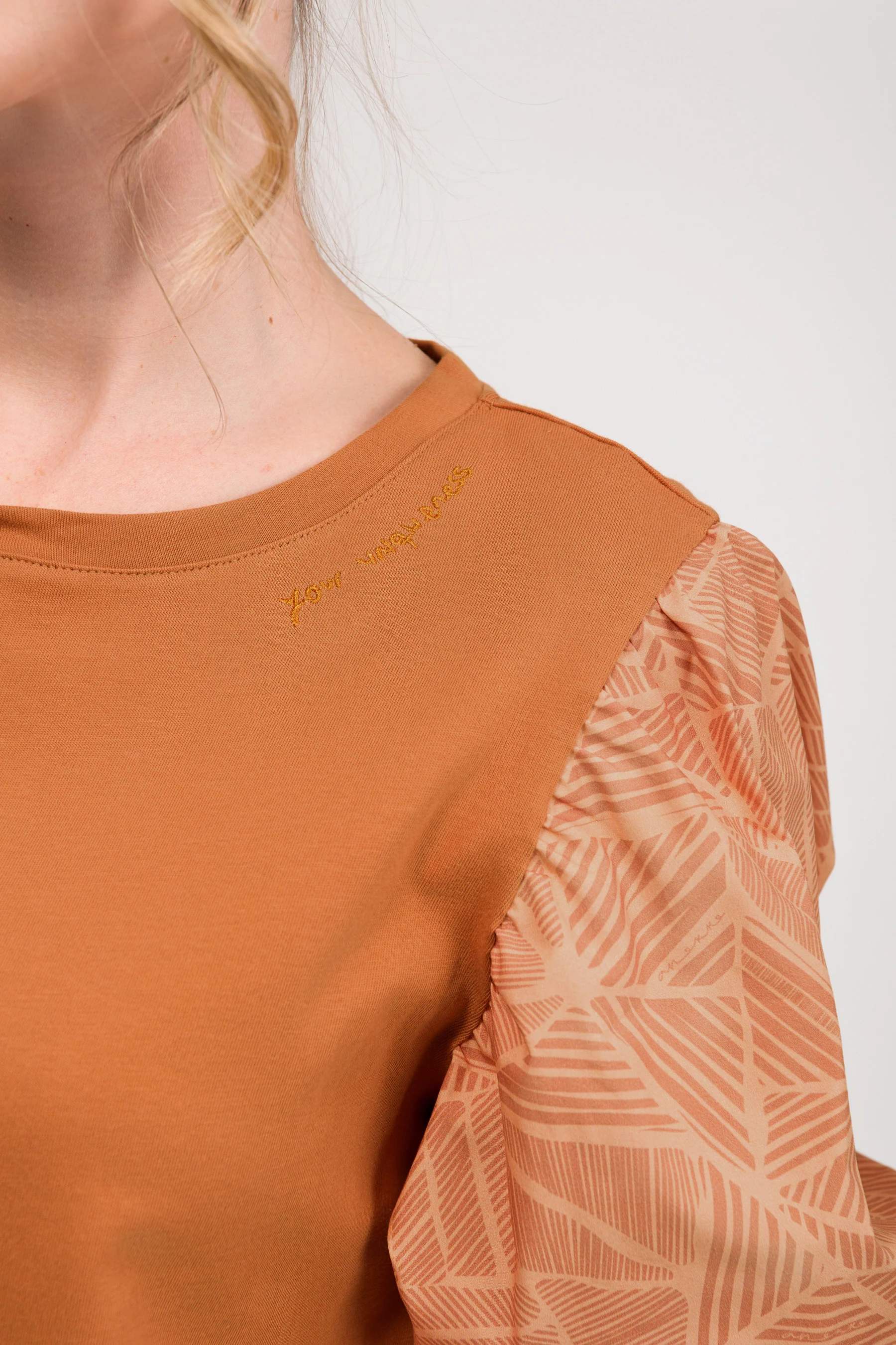 T-shirt à manches bouffantes et imprimé - Image 4