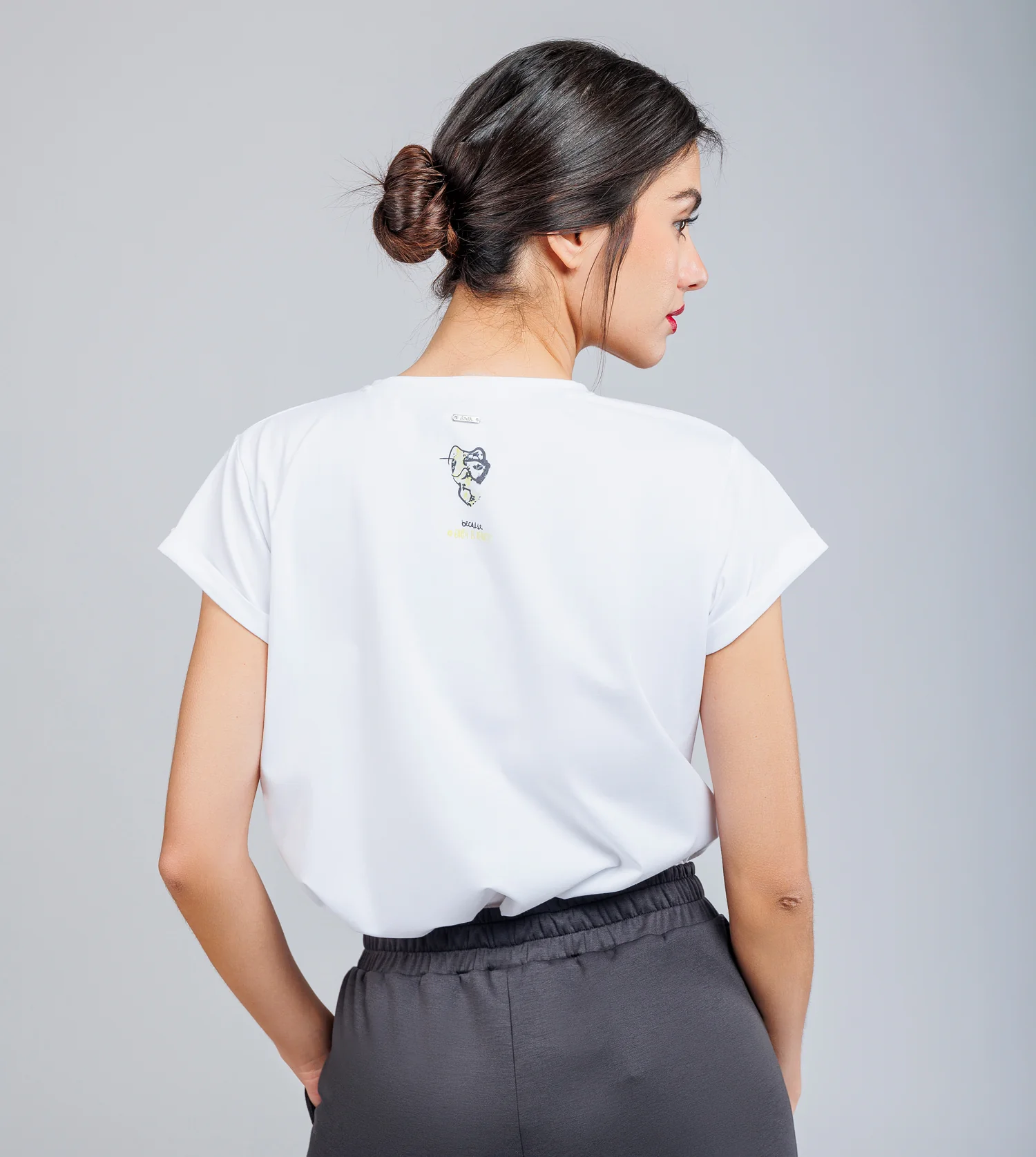 T-shirt blanc et doré à manches courtes Anekke - Image 4